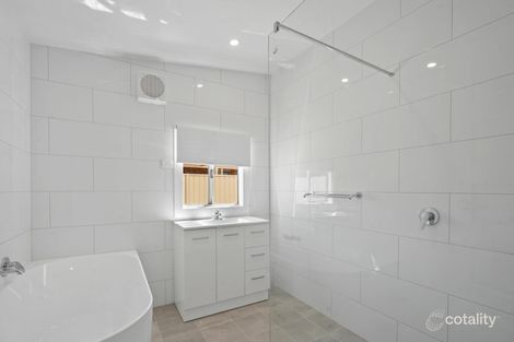 Property photo of 28 Ellengerah Street Narromine NSW 2821