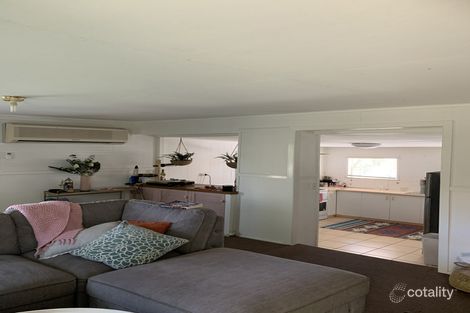 Property photo of 28 Pacific Avenue Tannum Sands QLD 4680