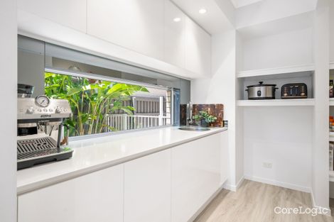 Property photo of 52 Brindabella Street Newport QLD 4020