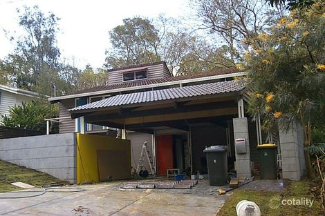 102 Ninth Ave, St Lucia, QLD 4067