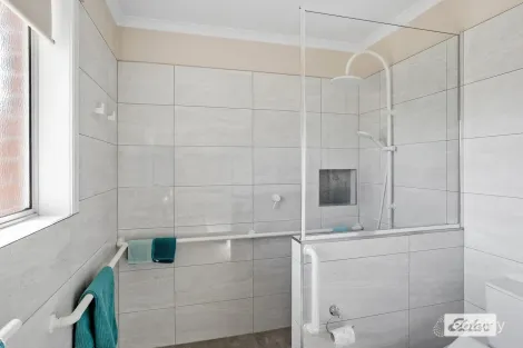 Property photo of 4/42 Main Street Ulverstone TAS 7315
