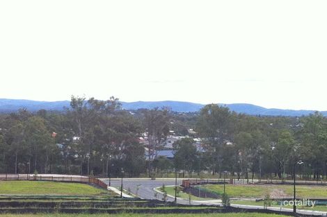 Property photo of 30 Currawong Street Deebing Heights QLD 4306