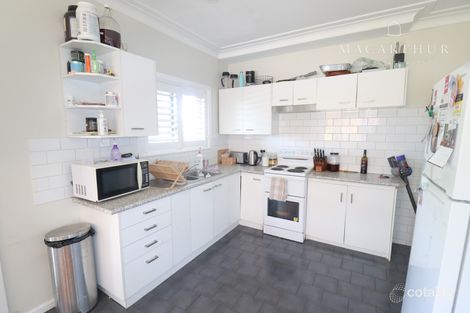 Property photo of 13 Plumpton Road Kooringal NSW 2650