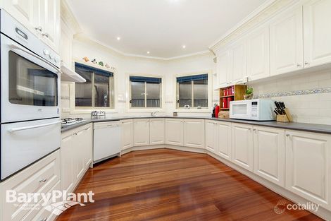 Property photo of 21 Waterview Drive Cairnlea VIC 3023