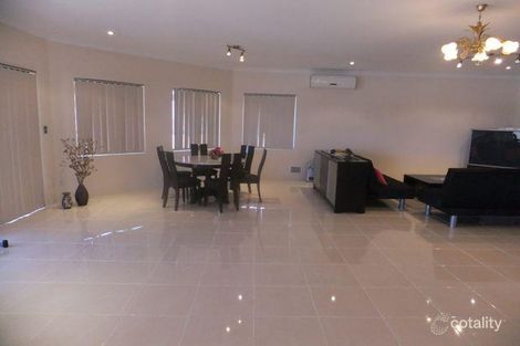 Property photo of 2 Dotterel Green Jindalee WA 6036