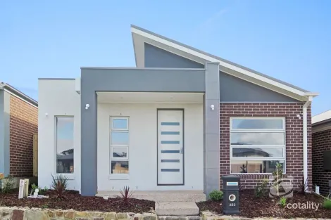 223 Pink Hill Bvd, Officer, VIC 3809