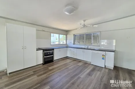 Property photo of 22 Capricorn Street Clermont QLD 4721