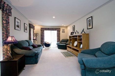 Property photo of 33 Partridge Way Mooroolbark VIC 3138