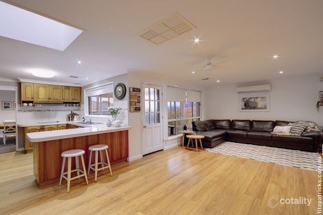 Property photo of 10 Henwood Avenue Kooringal NSW 2650