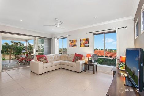 Property photo of 22 Buncrana Terrace Banora Point NSW 2486