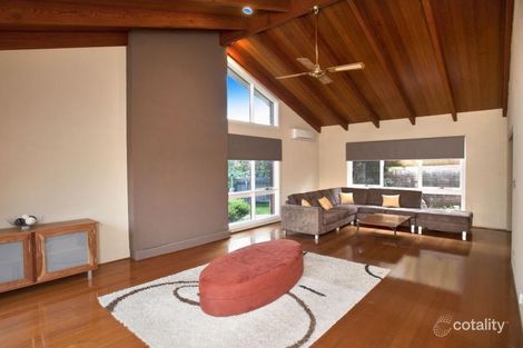 Property photo of 208 Burrowye Crescent Keilor VIC 3036