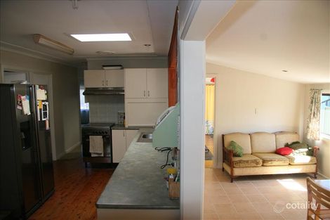 Property photo of 5 Narara Crescent Narara NSW 2250