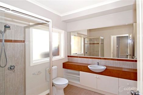 Property photo of 2/18 Linden Avenue Ivanhoe VIC 3079
