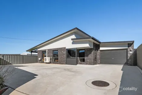 2/73 LAWRENCE DR, DEVONPORT, TAS 7310