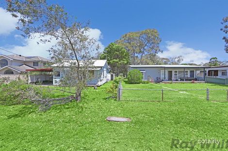 Property photo of 186 Scenic Drive Budgewoi NSW 2262