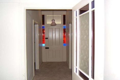 Property photo of 19 Smith Street North Bendigo VIC 3550