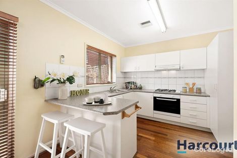 Property photo of 5 Sugarloaf Close Burwood East VIC 3151