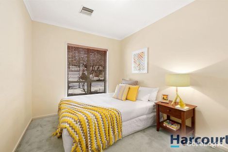 Property photo of 5 Sugarloaf Close Burwood East VIC 3151