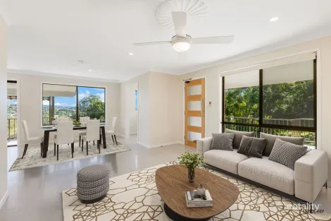 Property photo of 2/28 Cominan Avenue Banora Point NSW 2486