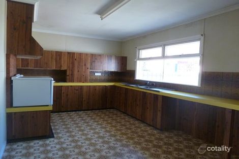 Property photo of 18 Fairmount Crescent Karabar NSW 2620