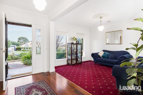 Property photo of 9 Pinto Way Sunbury VIC 3429