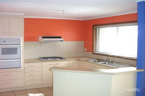 Property photo of 2/27 Parkview Close Dandenong VIC 3175