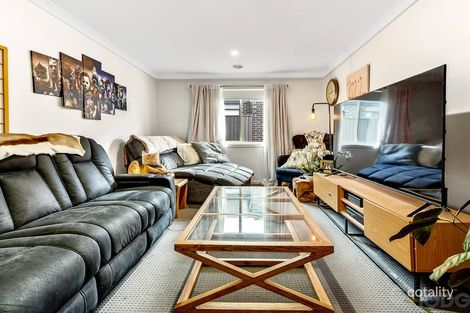 Property photo of 127 Elmslie Drive Cranbourne East VIC 3977