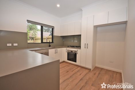 Property photo of 2/5 Stephen Crescent Croydon VIC 3136