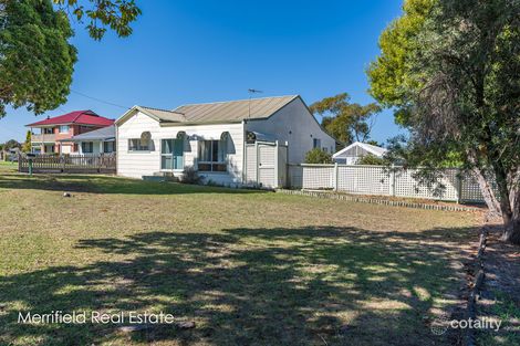 Property photo of 4 Leslie Street Yakamia WA 6330