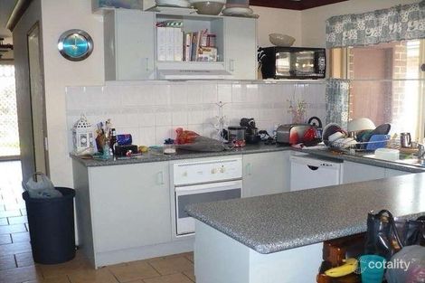 Property photo of 39 Hyacinth Avenue Macquarie Fields NSW 2564