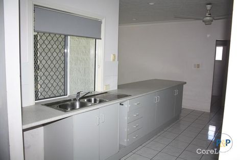 Property photo of 4 Violet Crescent Rasmussen QLD 4815