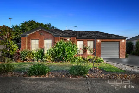 1/6 Conn Ct, Darley, VIC 3340