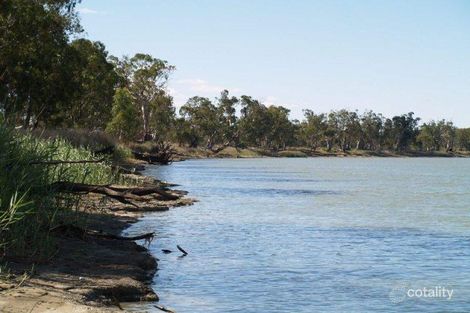 54 Murraylands Rd, Blanchetown, SA 5357