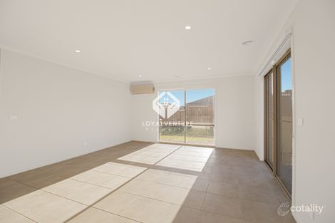Property photo of 28 Nuttall Street Mambourin VIC 3024