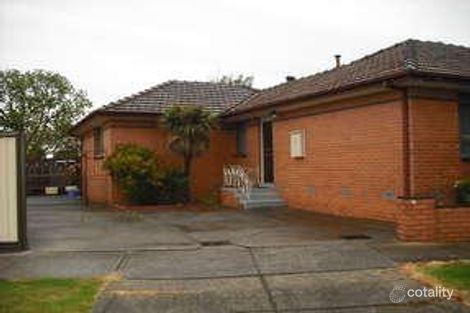 Property photo of 18 Hales Crescent Jacana VIC 3047