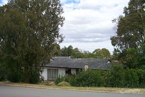2 Bega St, Kelmscott, WA 6111