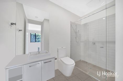 24 Quarter Cct, Springvale, VIC 3171