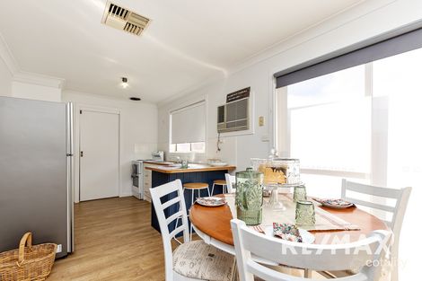 Property photo of 1/108 Undurra Drive Glenfield Park NSW 2650