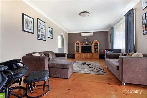 Property photo of 11 Bingara Avenue Dapto NSW 2530