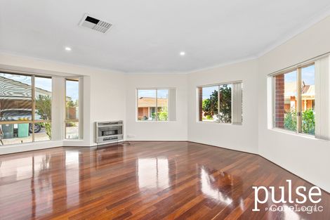 Property photo of 2/100 Barbican Street East Shelley WA 6148