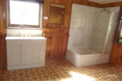 Property photo of 55 Collings Road Amherst VIC 3371