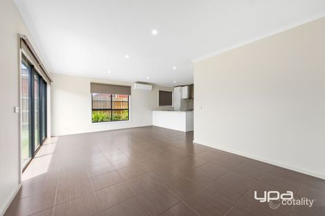 Property photo of 3/2 The Grove Melton West VIC 3337