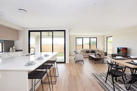 Property photo of 13 Majestic Crescent Hemmant QLD 4174