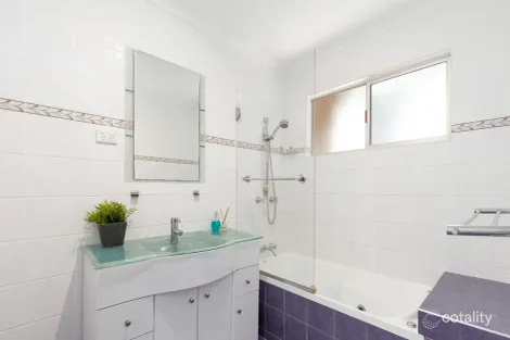 Property photo of 42 Beacon Drive Cornubia QLD 4130