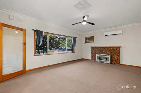 Property photo of 10 Ride Avenue Benalla VIC 3672