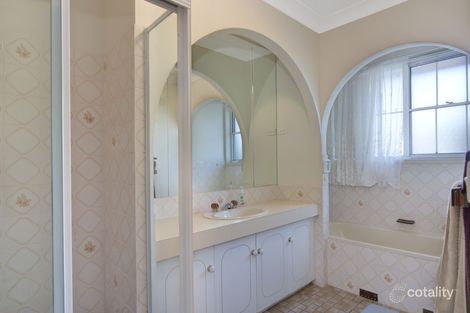 Property photo of 21 Woorin Close Bomaderry NSW 2541