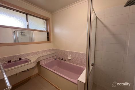 Property photo of 13 Clover Avenue St Albans VIC 3021