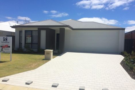 Property photo of 10 Caraway Street Treeby WA 6164