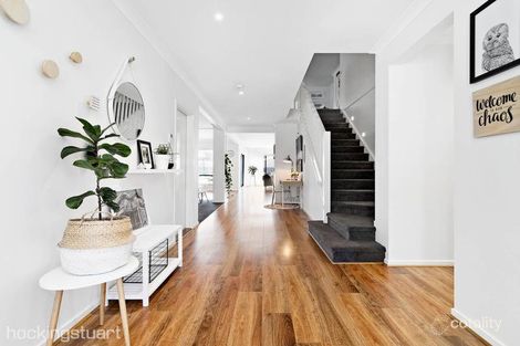 Property photo of 18 Sherwood Road Chirnside Park VIC 3116