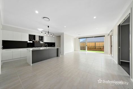 Property photo of 4 Billets Way Box Hill NSW 2765